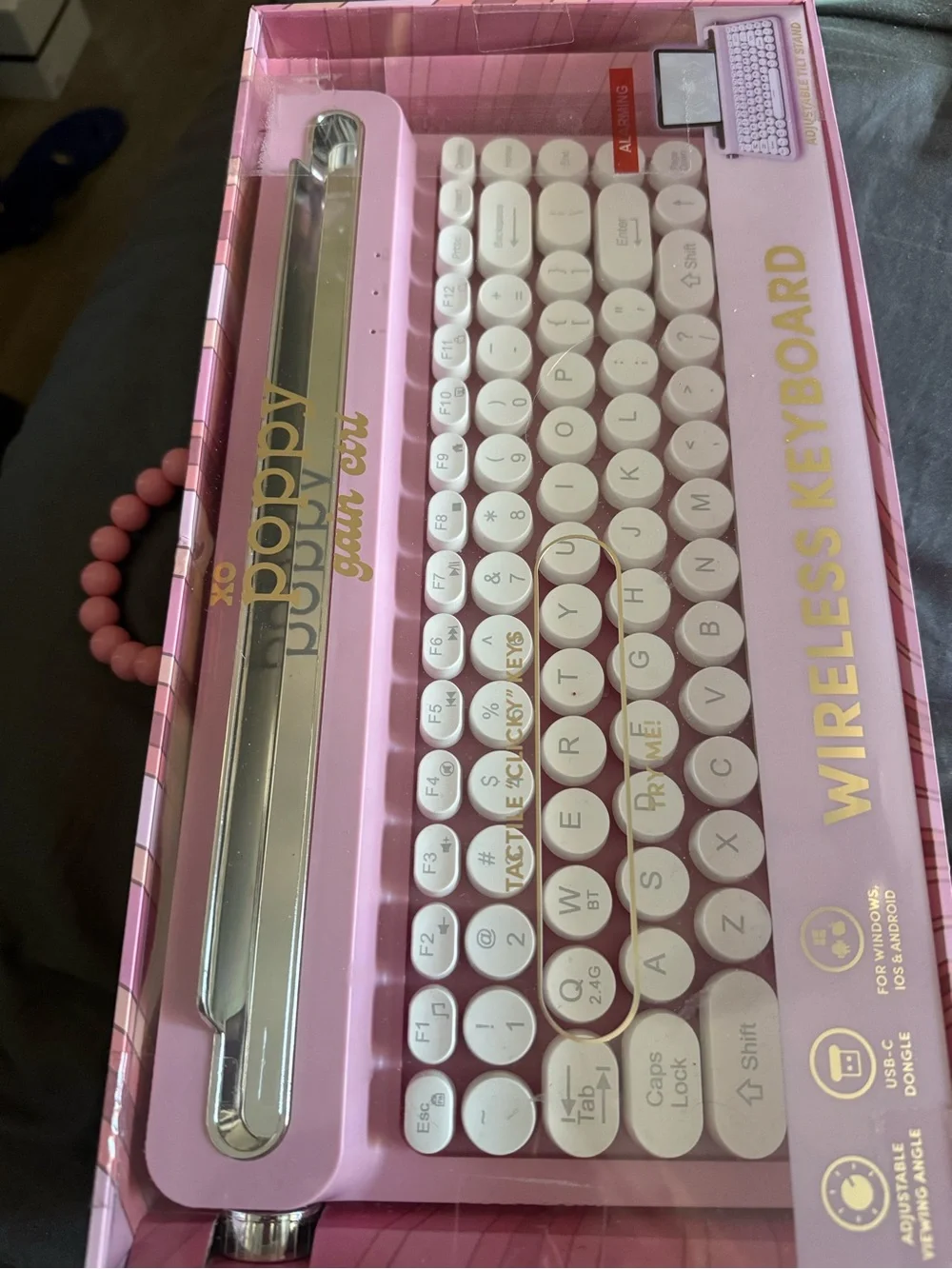 Poppy Wireless Pink Retro Round-Key Keyboard